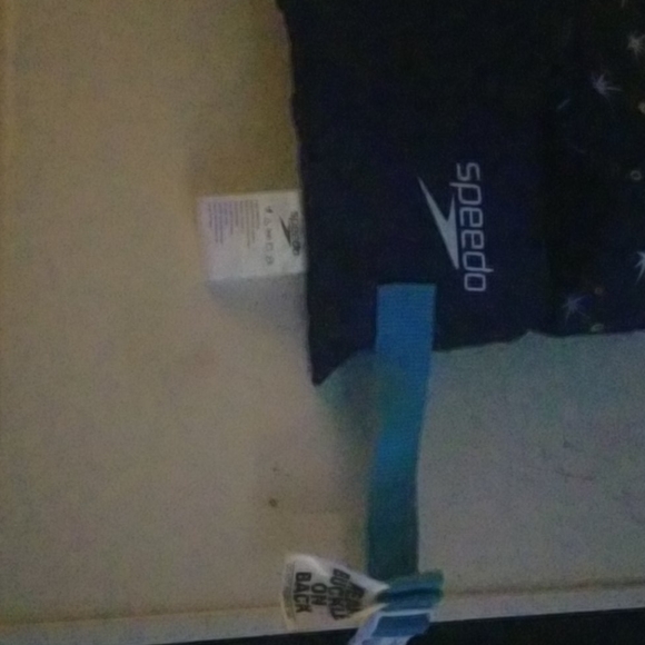 SPEEDO brand, childs flotation device - Picture 2 of 4